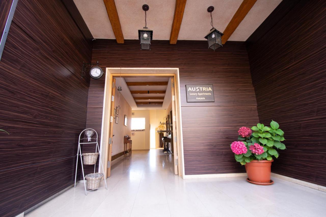 Austria Luxury Apartments, Faraya Hotel Екстериор снимка