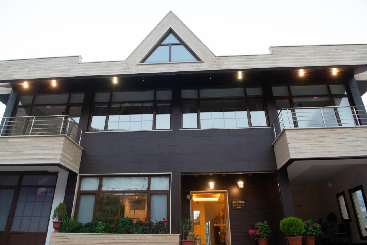 Austria Luxury Apartments, Faraya Hotel Екстериор снимка